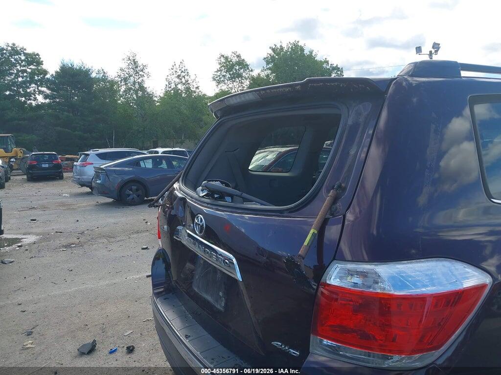 5TDBK3EH6CS133656 2012 TOYOTA HIGHLANDER photo no. 5