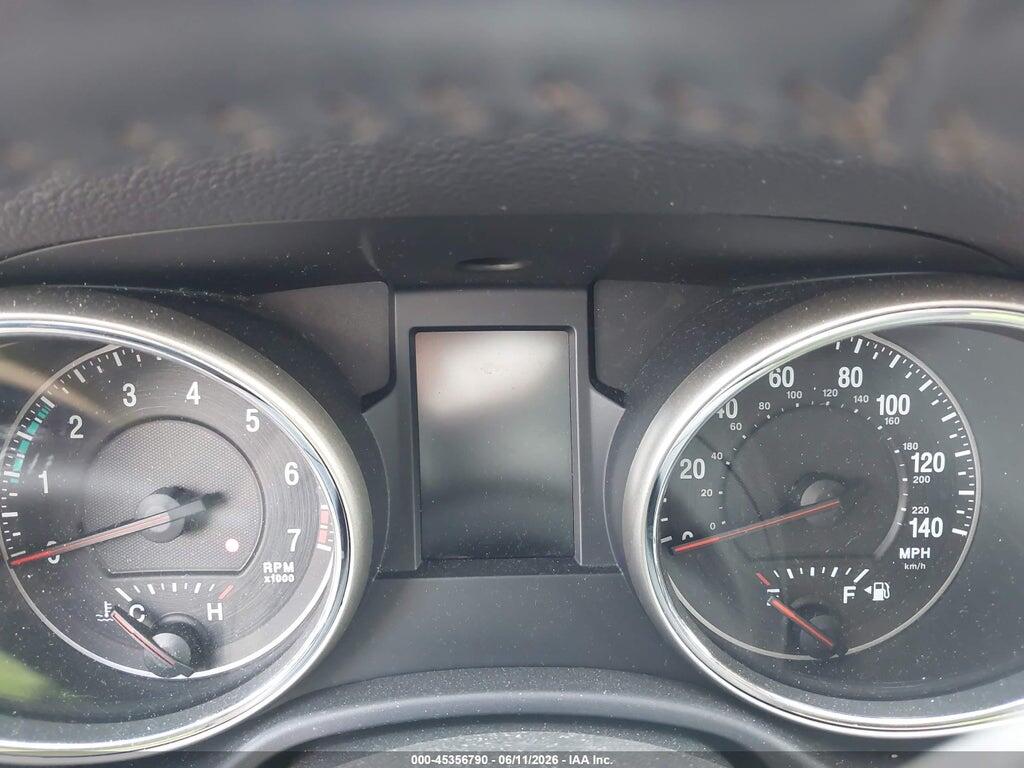 1J4RR4GG2BC530182 2011 JEEP GRAND CHEROKEE photo no. 7
