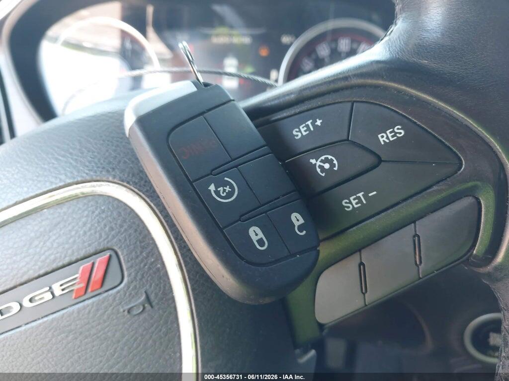 2C3CDZAG2GH300070 2016 DODGE CHALLENGER photo no. 11