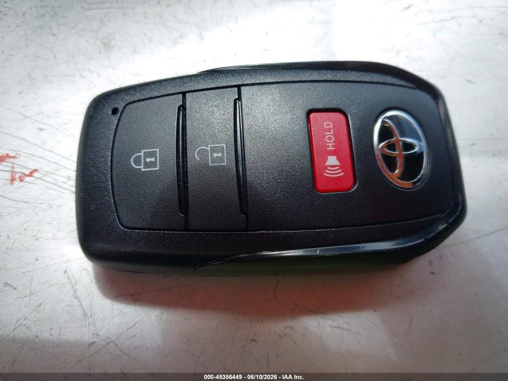 7MUFBABGXTV108976 2026 TOYOTA COROLLA CROSS HYBRID photo no. 11