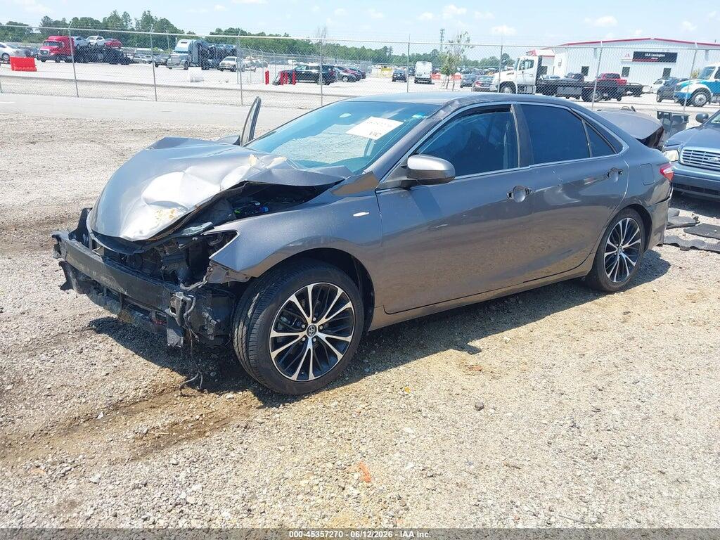 4T1BF1FK2GU131094 2016 TOYOTA CAMRY photo no. 2
