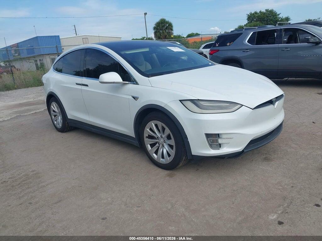 5YJXCBE28JF087256 2018 TESLA MODEL X photo no. 1