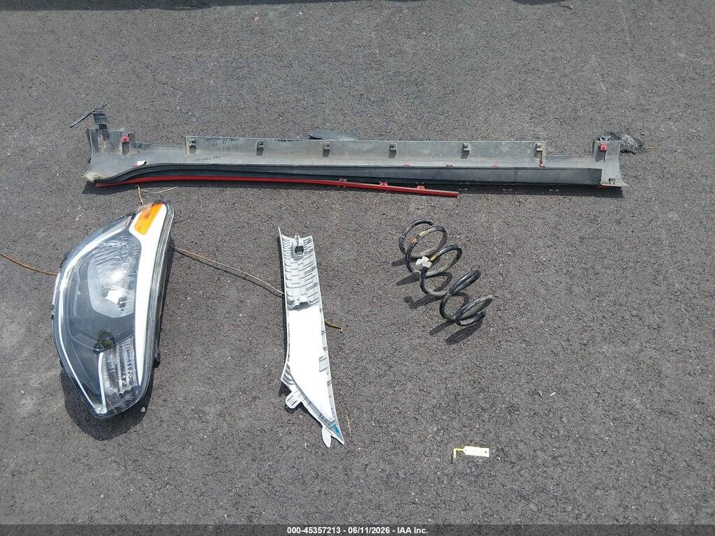 KNDJX3AA9K7681763 2019 KIA SOUL photo no. 12