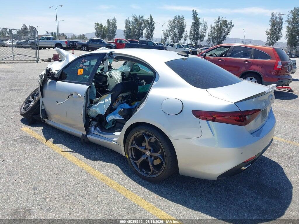 ZARFAECN9J7582951 2018 ALFA ROMEO GIULIA photo no. 3