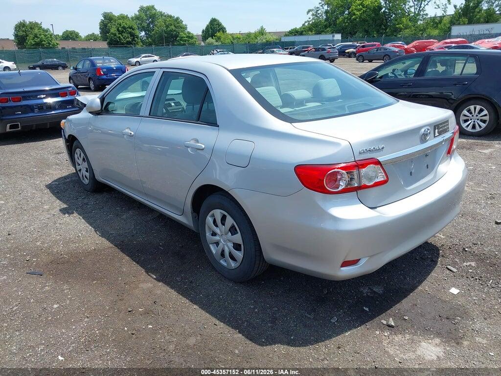 2T1BU4EE2DC108012 2013 TOYOTA COROLLA photo no. 3