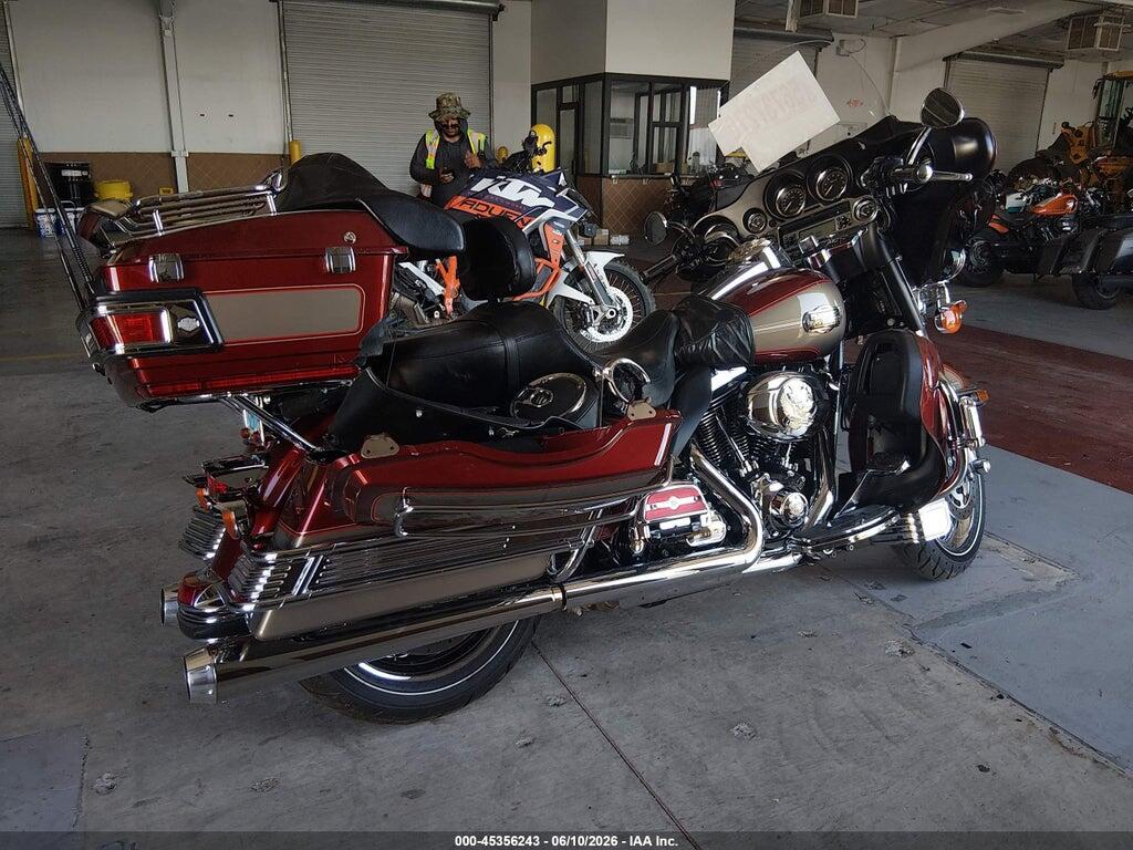 1HD1FC4139Y638294 2009 HARLEY-DAVIDSON FLHTCU photo no. 4