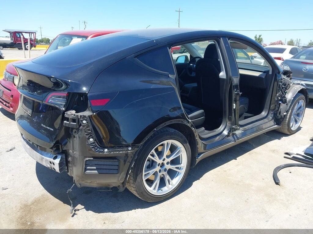 7SAYGAEE2NF486704 2022 TESLA MODEL Y photo no. 4