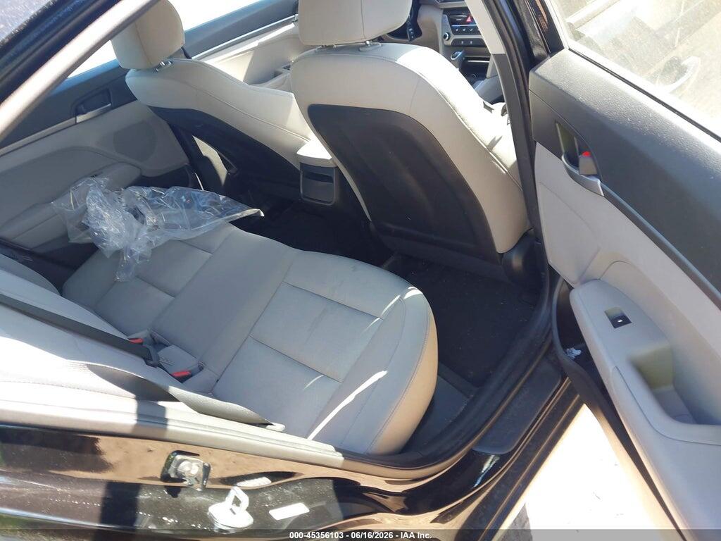 KMHD74LF4HU423734 2017 HYUNDAI ELANTRA photo no. 8