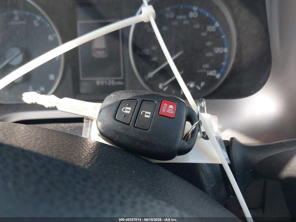 JTMBFREVXJD229862 2018 TOYOTA RAV4 photo no. 11