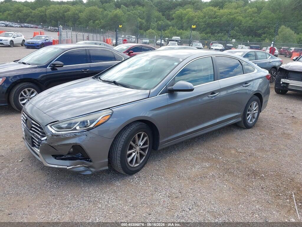 5NPE24AF4JH628819 2018 HYUNDAI SONATA photo no. 2