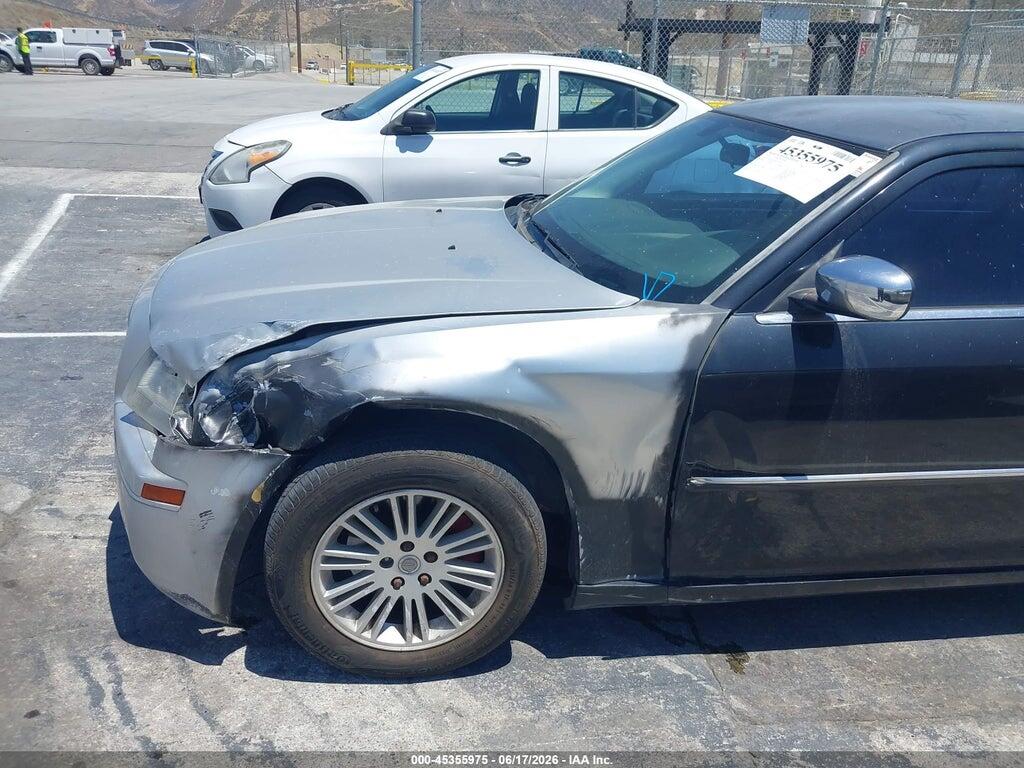 2C3CA4CD4AH185364 2010 CHRYSLER 300 photo no. 12