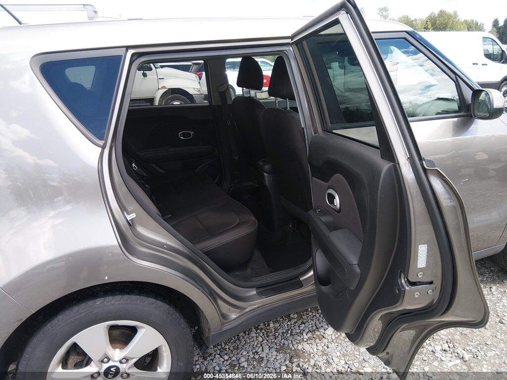 KNDJN2A2XH7482965 2017 KIA SOUL photo no. 8