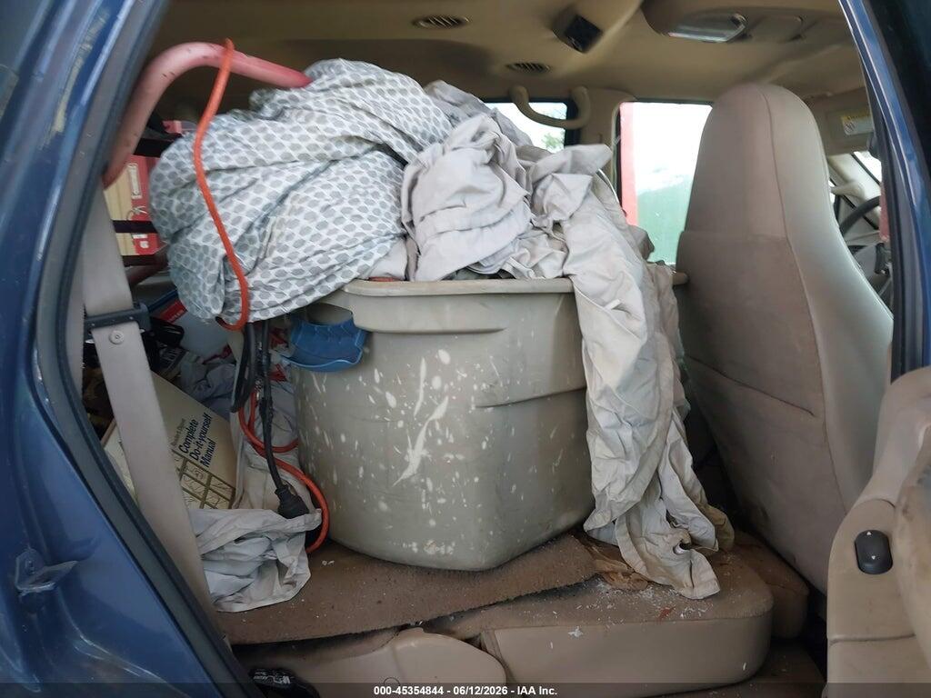1FMRU1560YLC29489 2000 FORD EXPEDITION photo no. 8