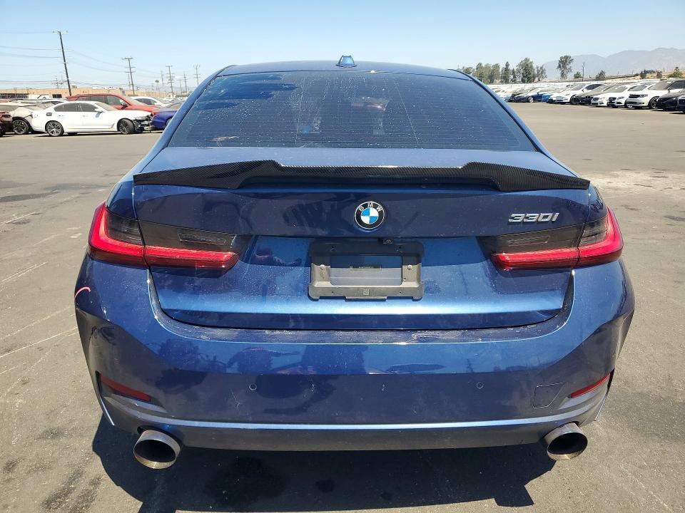 2023 BMW 330I — Фото 6 из 12