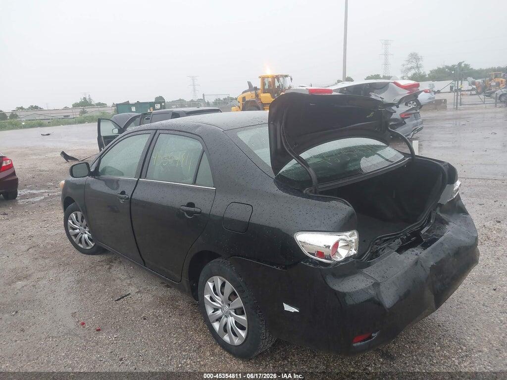 2T1BU4EE9DC981885 2013 TOYOTA COROLLA photo no. 3