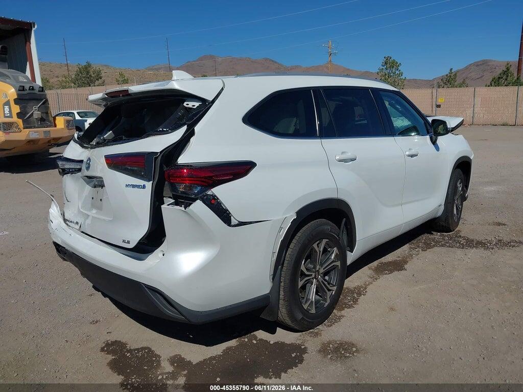 5TDABRCH2NS562409 2022 TOYOTA HIGHLANDER photo no. 4