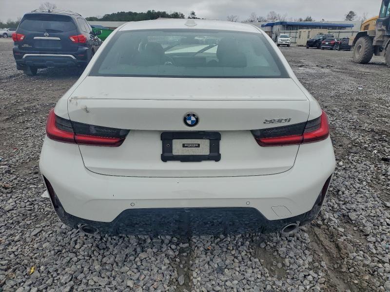 2023 BMW 330I — Фото 6 из 12
