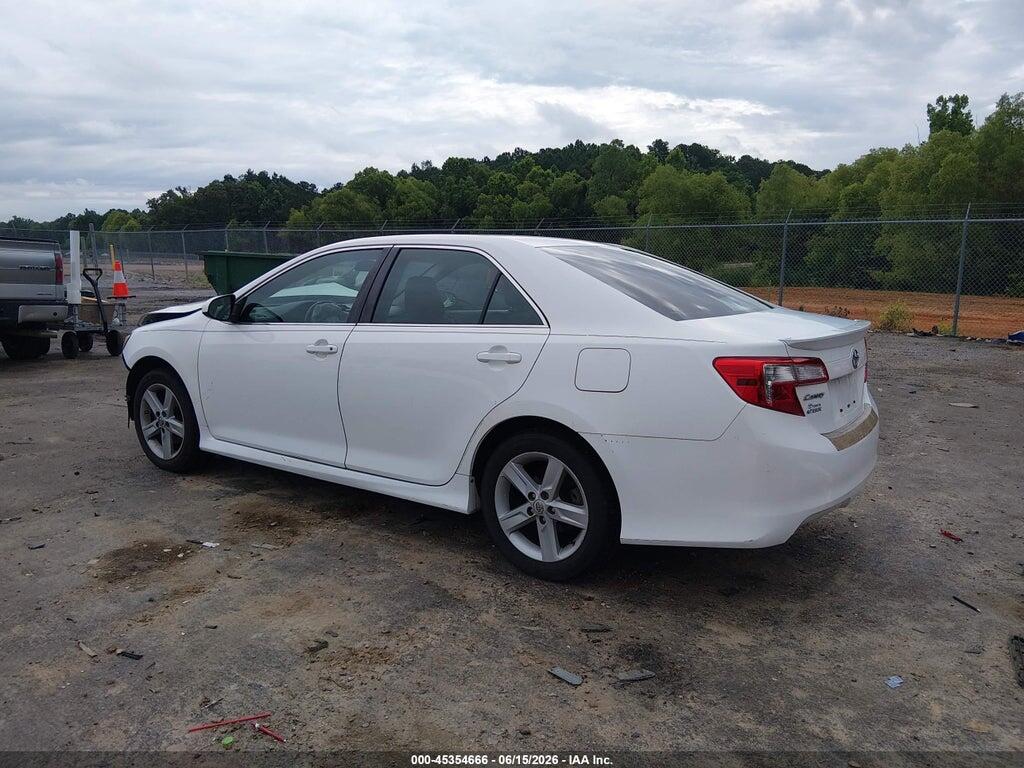 4T1BF1FK9EU750983 2014 TOYOTA CAMRY photo no. 3