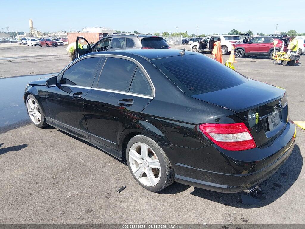 WDDGF8BB2BR144020 2011 MERCEDES-BENZ C 300 photo no. 3