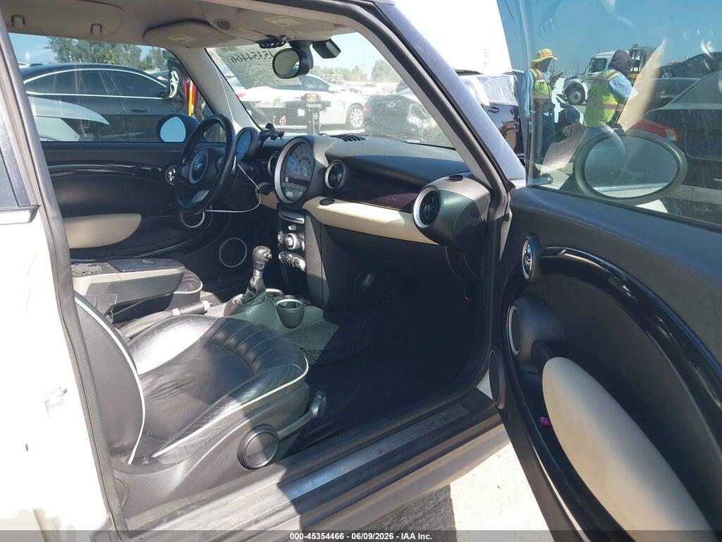 WMWMM33599TP90101 2009 MINI COOPER S CLUBMAN photo no. 5