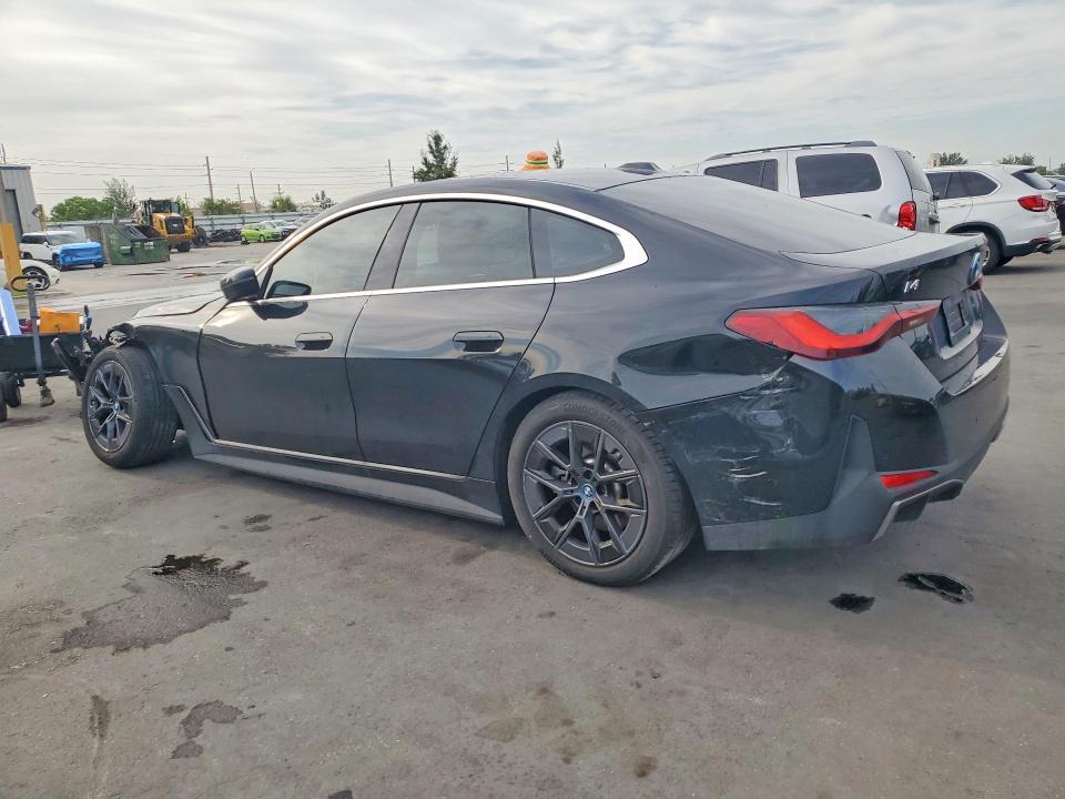2023 BMW I4 EDRIVE 35 — Фото 2 из 12