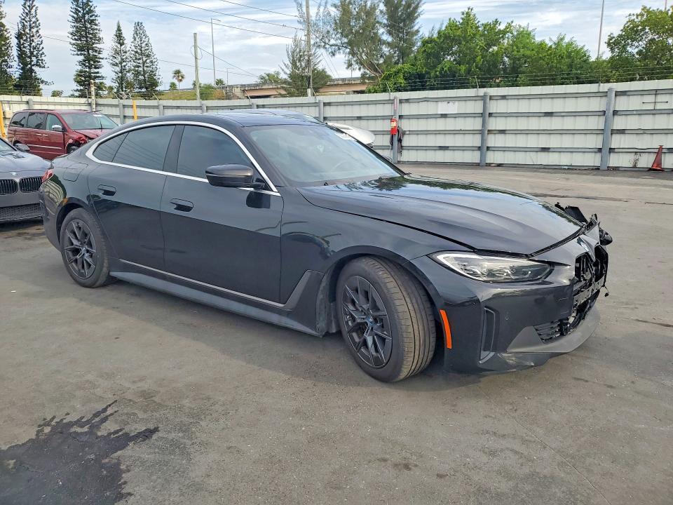 2023 BMW I4 EDRIVE 35 — Фото 4 из 12