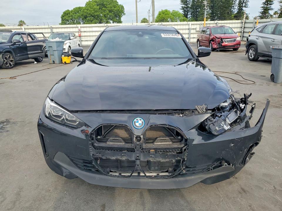2023 BMW I4 EDRIVE 35 — Фото 5 из 12