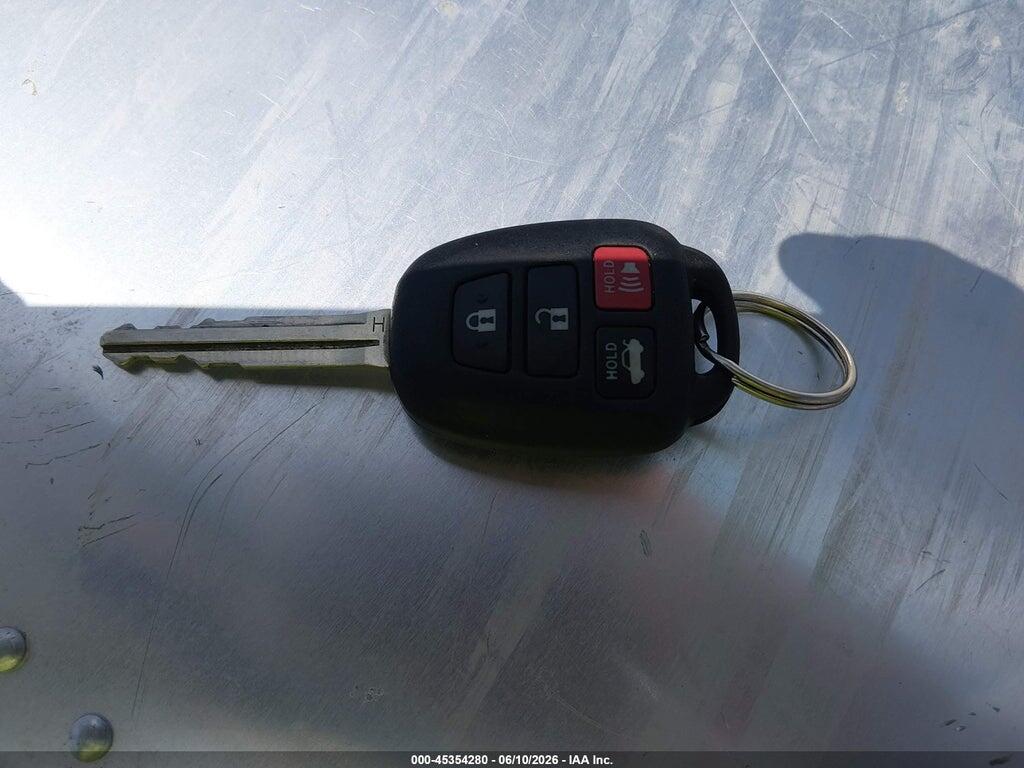 5YFBURHEXGP547388 2016 TOYOTA COROLLA photo no. 11