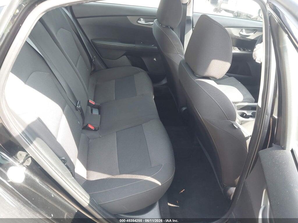 3KPF24AD2KE031306 2019 KIA FORTE photo no. 8