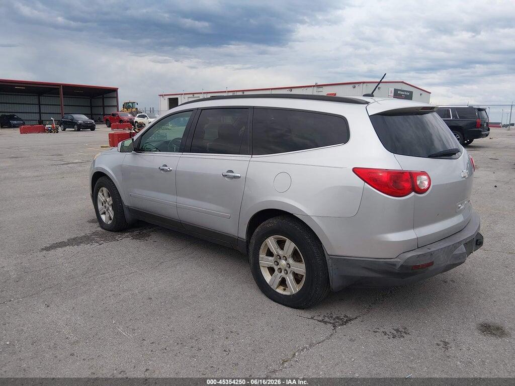1GNLRFEDXAS125425 2010 CHEVROLET TRAVERSE photo no. 3