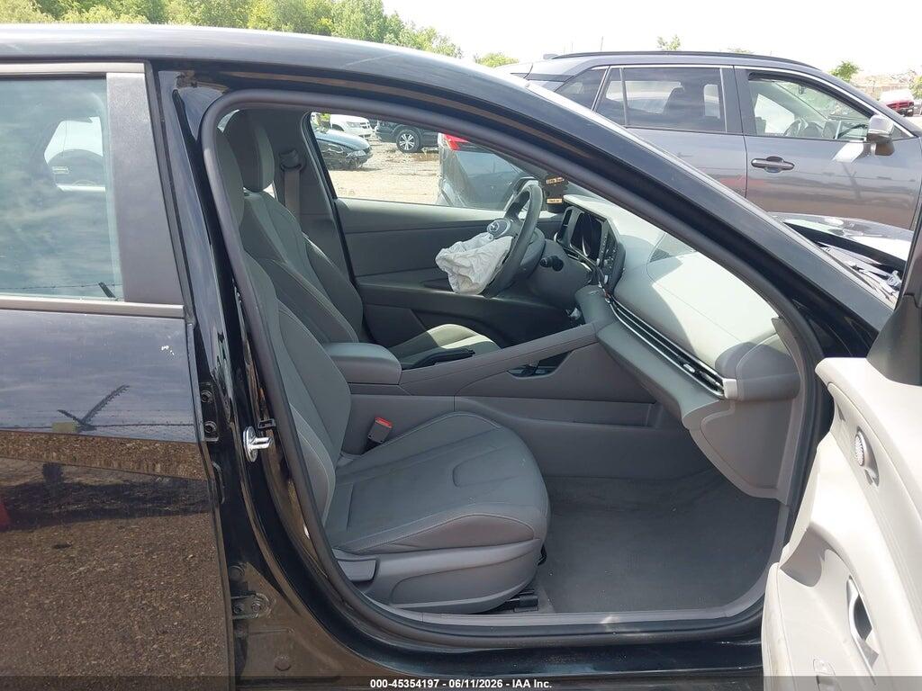KMHLM4AG3NU293375 2022 HYUNDAI ELANTRA photo no. 5