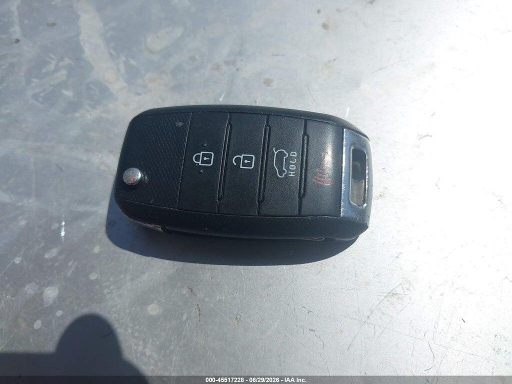 KNDJN2A26J7891941 2018 KIA SOUL photo no. 11