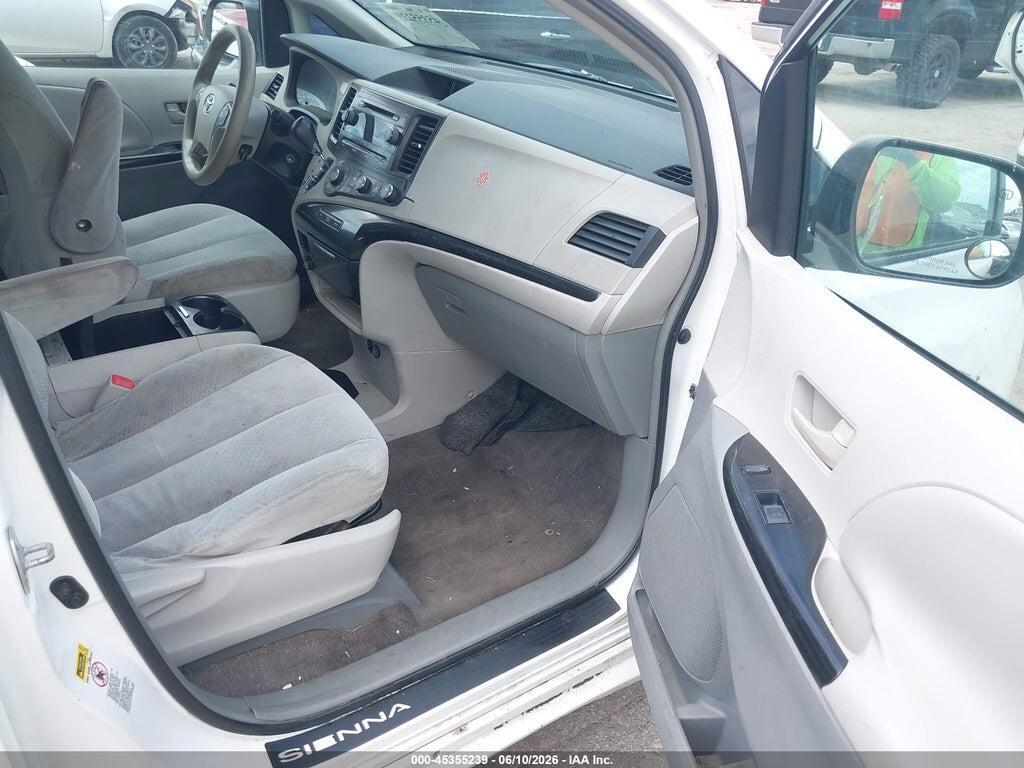 5TDKK3DC4BS105178 2011 TOYOTA SIENNA photo no. 5