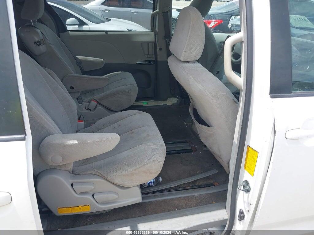 5TDKK3DC4BS105178 2011 TOYOTA SIENNA photo no. 8