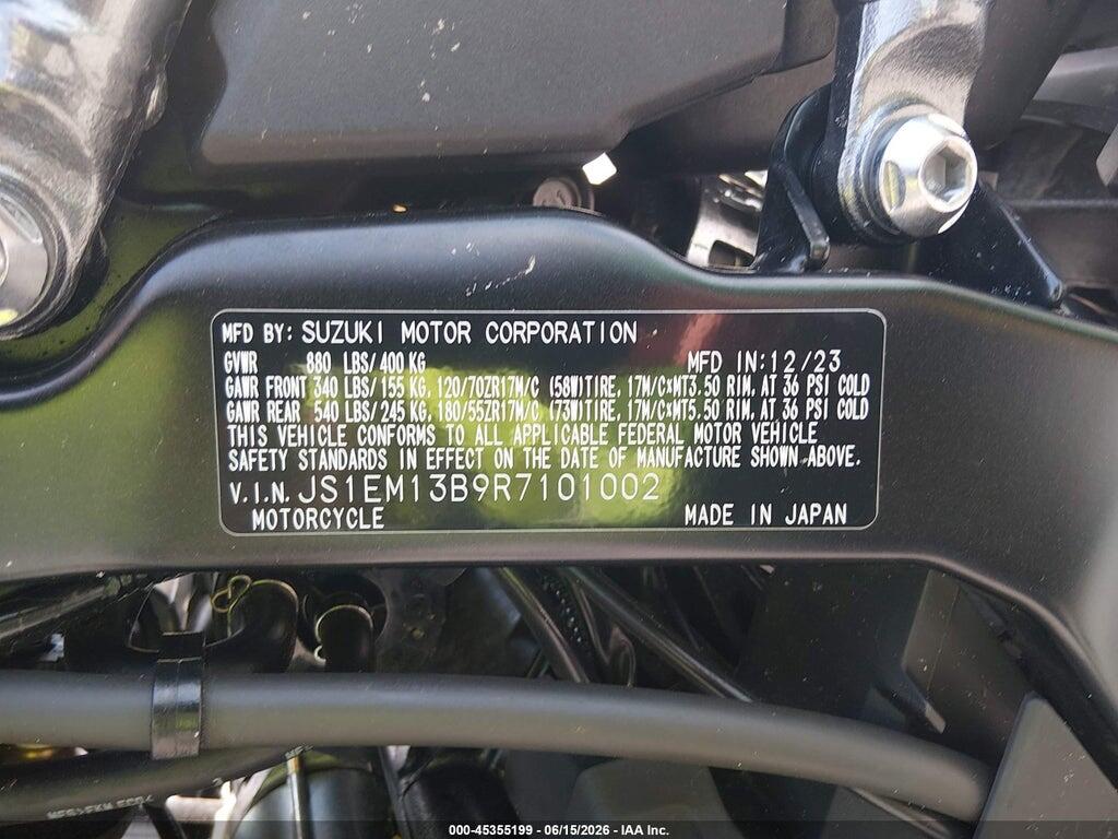 JS1EM13B9R7101002 2024 SUZUKI GSX800 photo no. 10