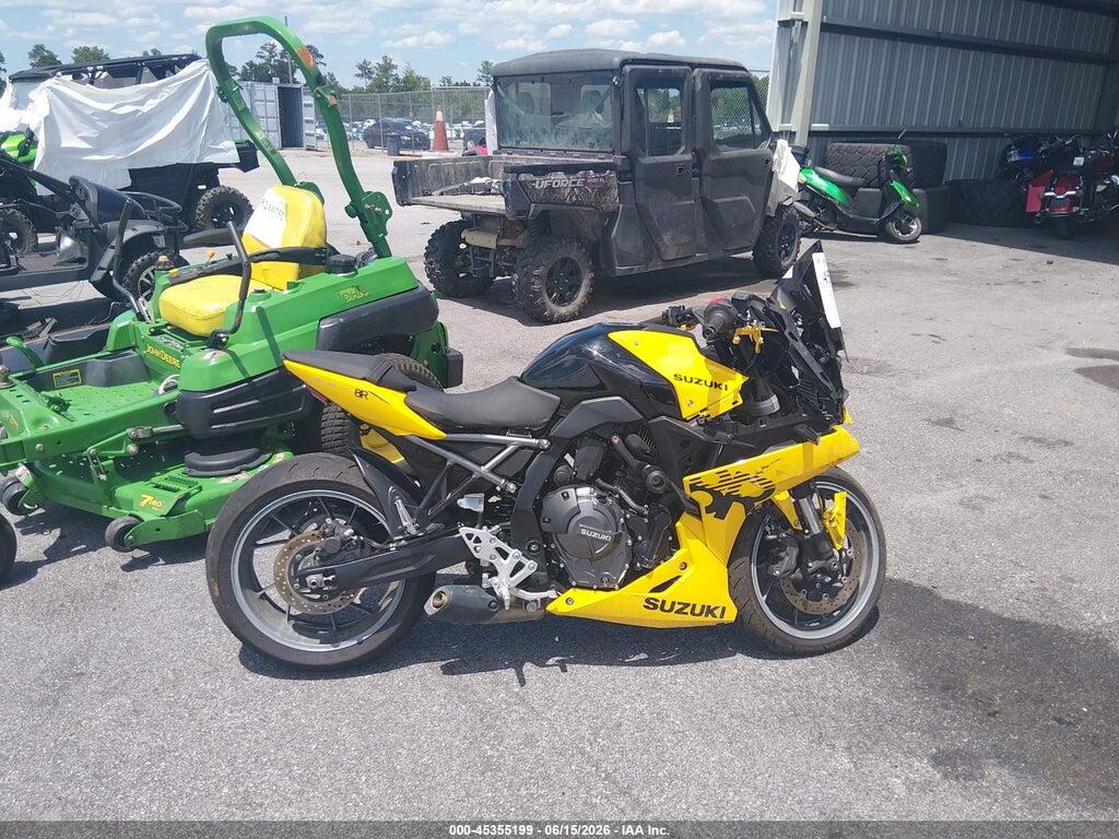 JS1EM13B9R7101002 2024 SUZUKI GSX800 photo no. 11