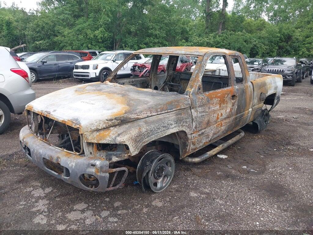 1B7HF13Z4XJ631663 1999 DODGE RAM 1500 photo no. 2
