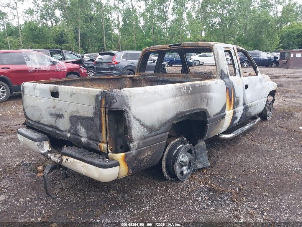 1B7HF13Z4XJ631663 1999 DODGE RAM 1500 photo no. 4