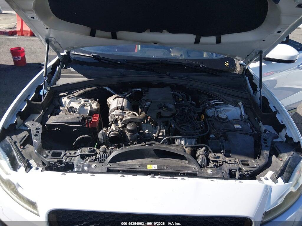SADCL2BN0HA086624 2017 JAGUAR F-PACE photo no. 10