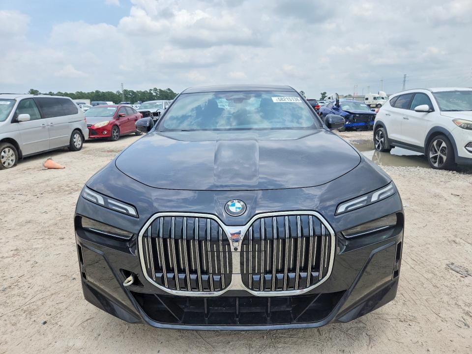 2023 BMW 740 I — Фото 5 из 13