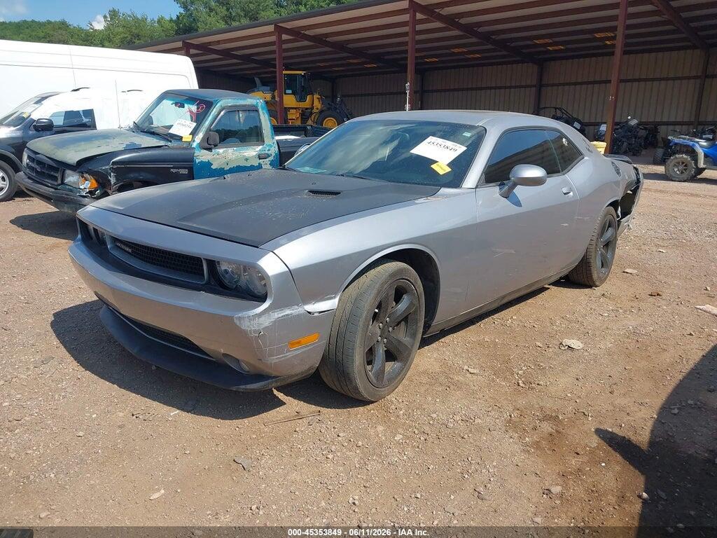2C3CDYAG3DH650751 2013 DODGE CHALLENGER photo no. 2