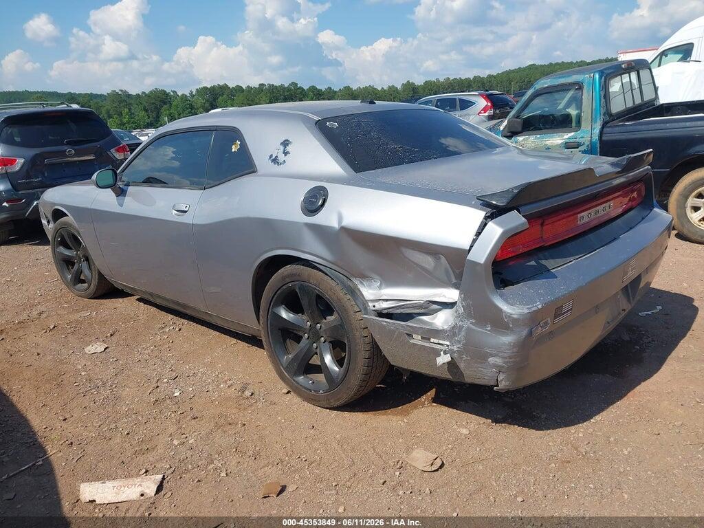 2C3CDYAG3DH650751 2013 DODGE CHALLENGER photo no. 3