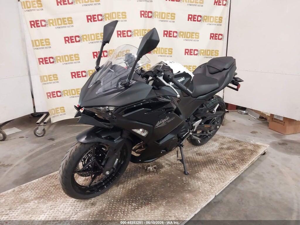 ML5EXGH12TDA98689 2026 KAWASAKI EX500 photo no. 2