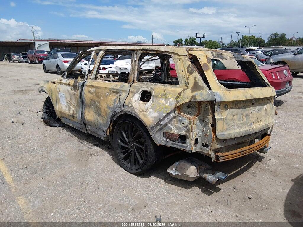 5LM5J7WC0PGL27893 2023 LINCOLN AVIATOR photo no. 3