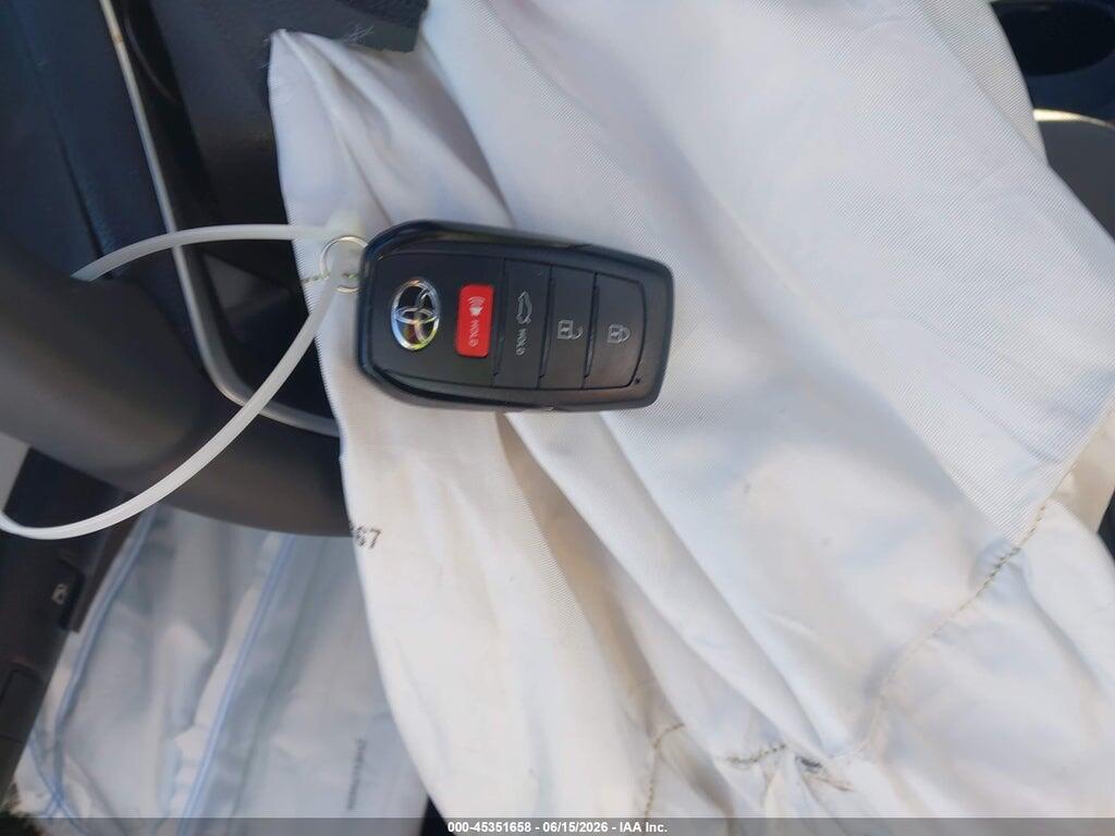 JTDBCMFE8T3119833 2026 TOYOTA COROLLA HYBRID photo no. 11