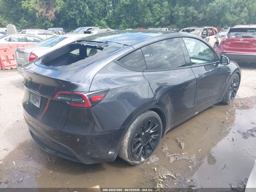 7SAYGDEE1RF204642 2024 TESLA MODEL Y photo no. 4
