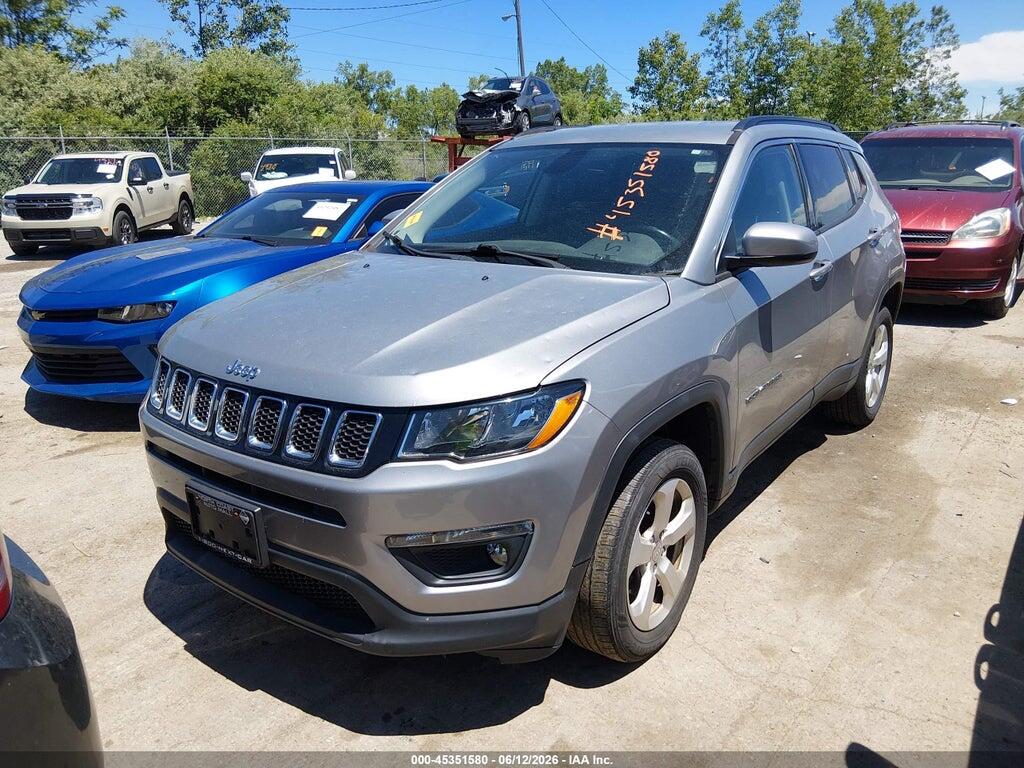 3C4NJDBB6JT418379 2018 JEEP COMPASS photo no. 2