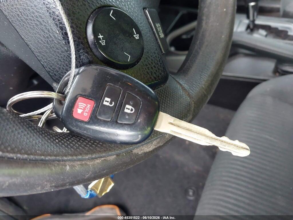 2T3ZFREV9GW304433 2016 TOYOTA RAV4 photo no. 11