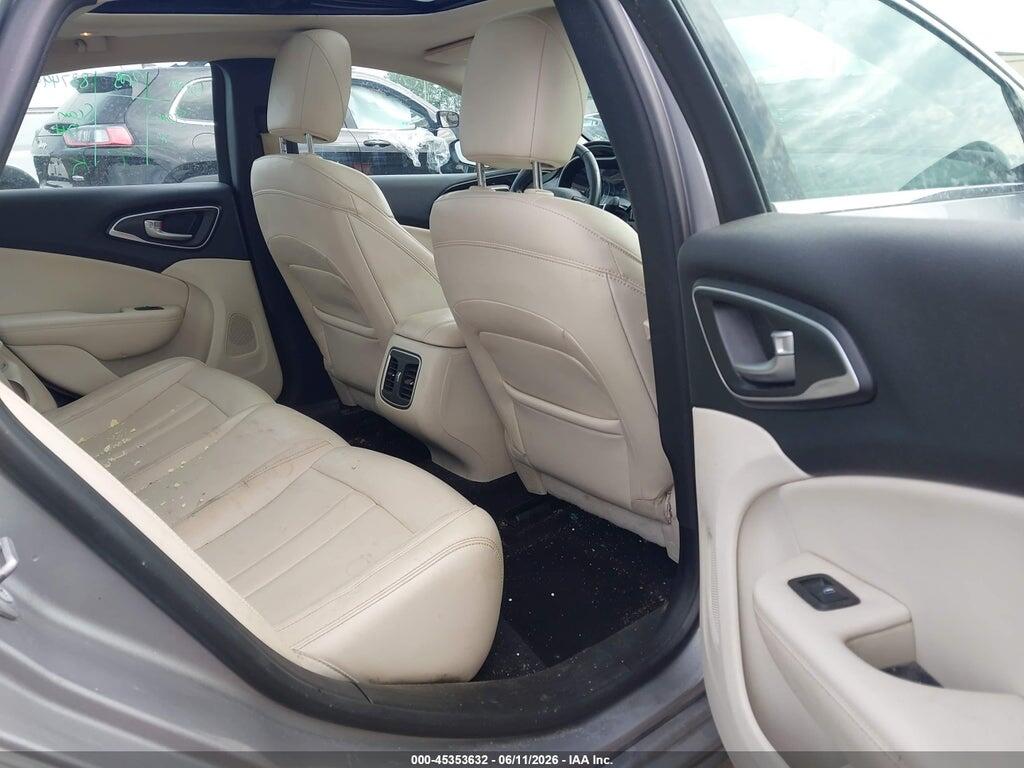 1C3CCCEG1GN100668 2016 CHRYSLER 200 photo no. 8