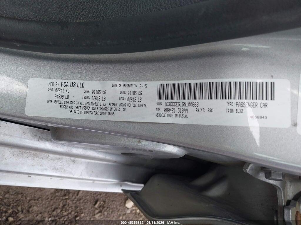 1C3CCCEG1GN100668 2016 CHRYSLER 200 photo no. 9